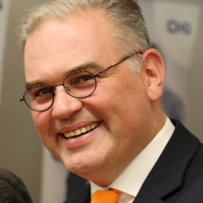 Bild vergrößern: Jan Petereit Kontakt